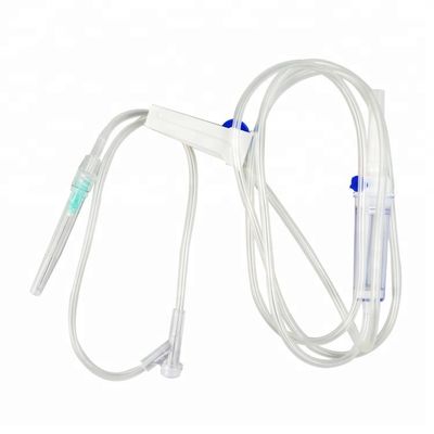 医学の小児科の使い捨て可能な注入セット、150cm Luerロックの注入セット